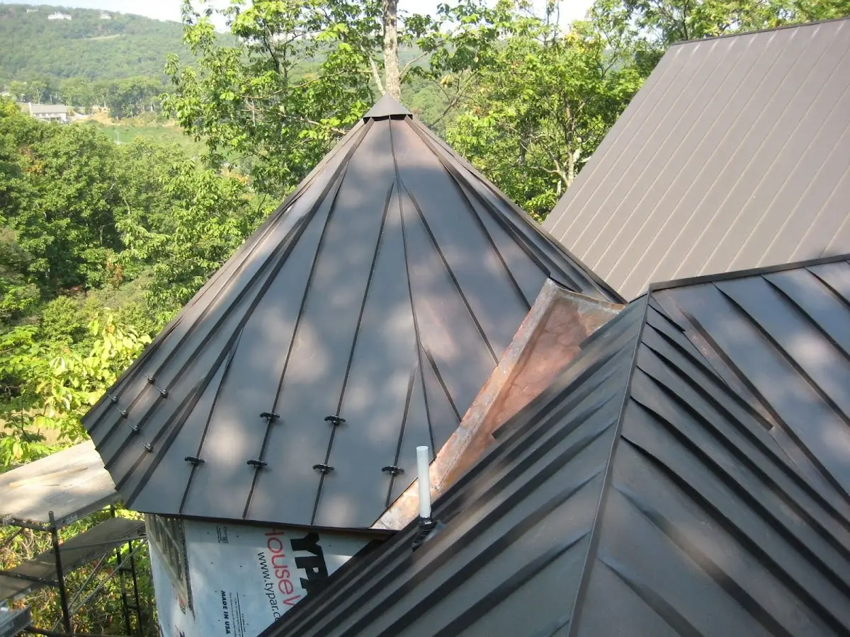 Professional Roof Tarp Installation by Craftsman Roofing in Brookview